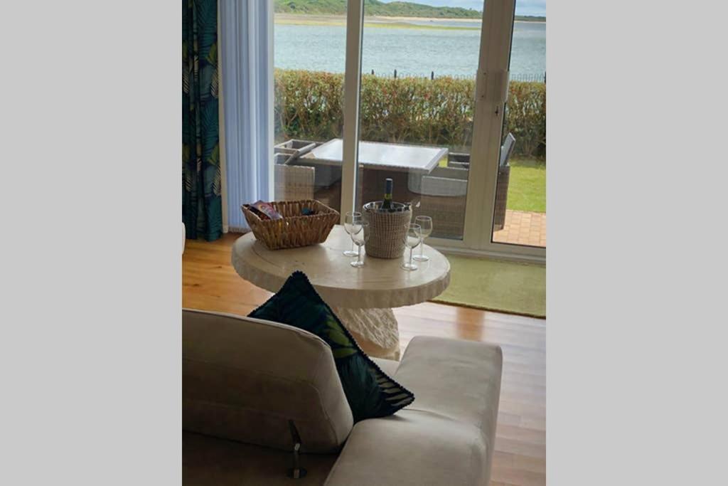Oyster Bay Holiday Apartment Dundrum Bagian luar foto
